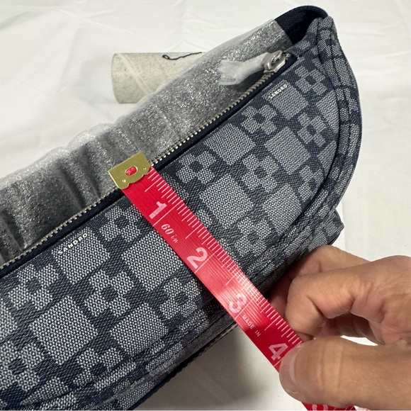 Sandro Paris Belt Bag | Black Waist Pack Fanny Pack | Designer Luxury Street NWT - Picture 8 of 9